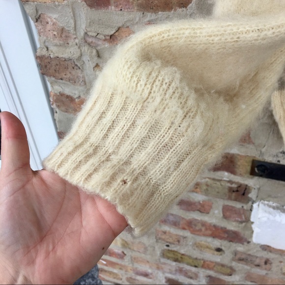 Vtg 70s 100% Pure Wool Striped Cream Tan Sweater M - Picture 6 of 7